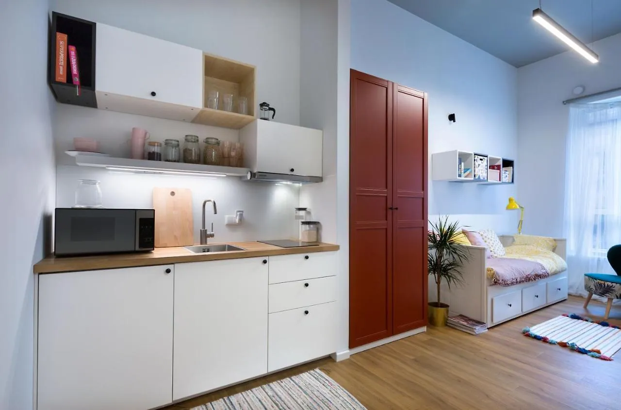 Апартаменты Studios And Shared Rooms At Livinnx Краков