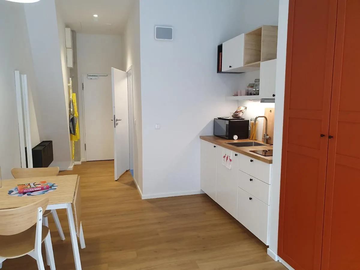 Studios And Shared Rooms At Livinnx Краков Польша