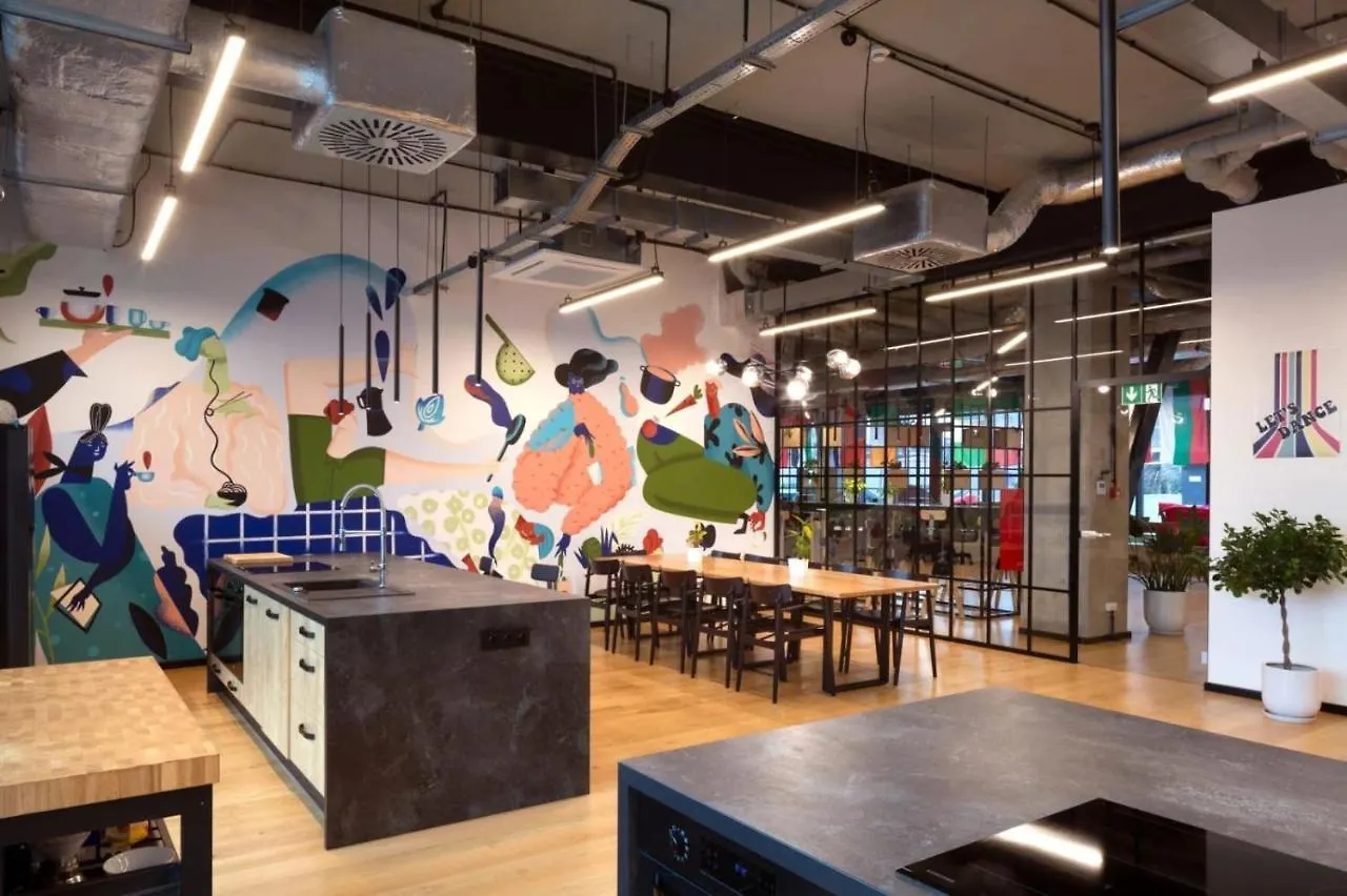 Апартаменты Studios And Shared Rooms At Livinnx Краков Польша