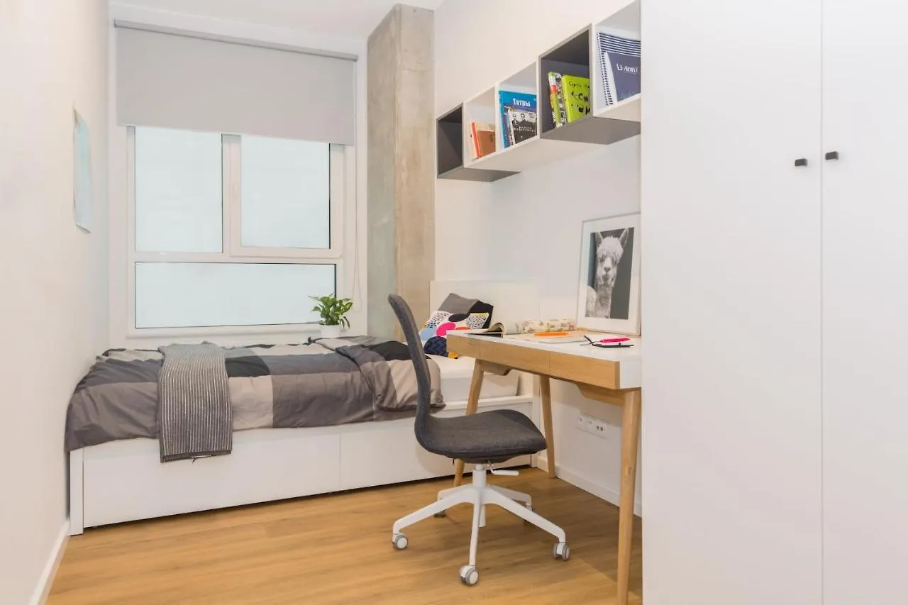 Studios And Shared Rooms At Livinnx Краков 0*,