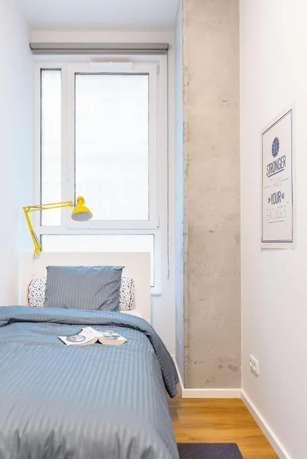 Studios And Shared Rooms At Livinnx Krakow