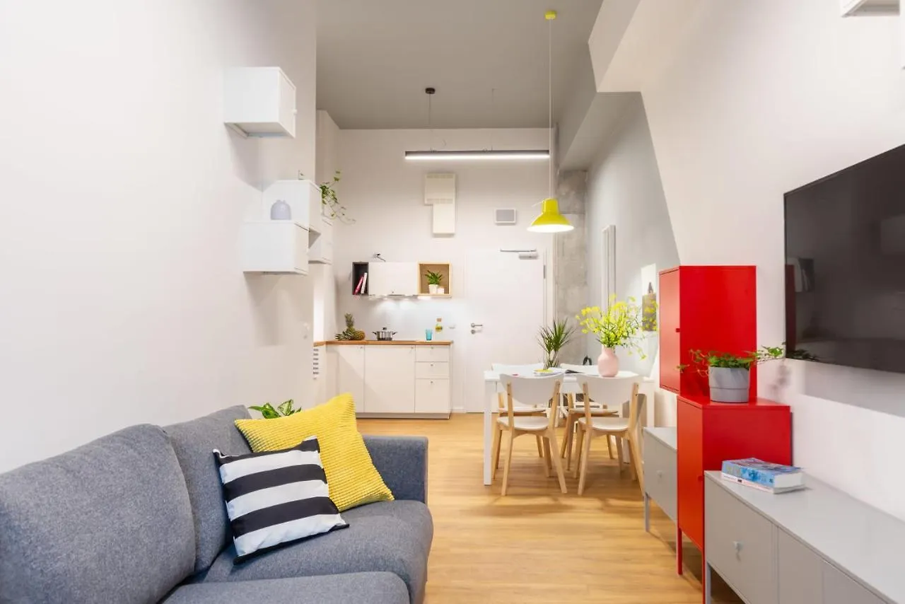 Apartment Studios And Shared Rooms At Livinnx Krakow Poland