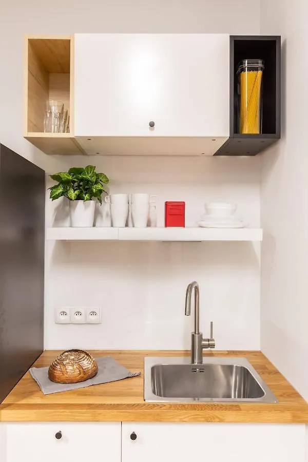 Studios And Shared Rooms At Livinnx Krakow Poland