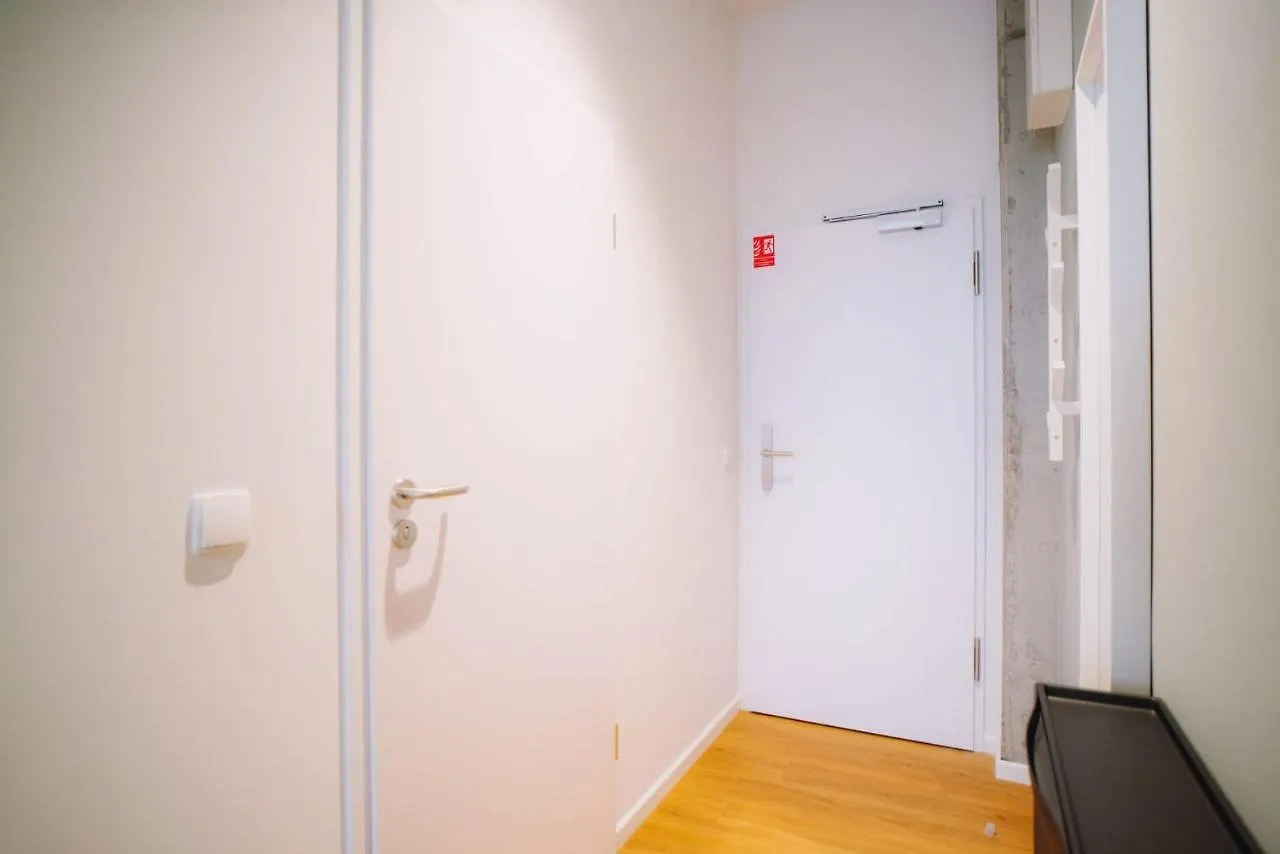 Apartment Studios And Shared Rooms At Livinnx Krakow